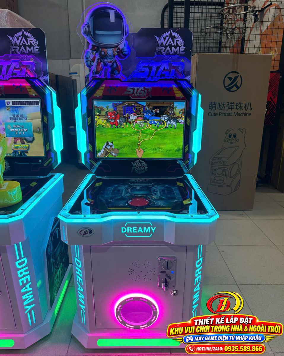 Máy bắt bò War Frame Dreamy có màn hình kéo bò, hình robot và đèn LED xanh tím
