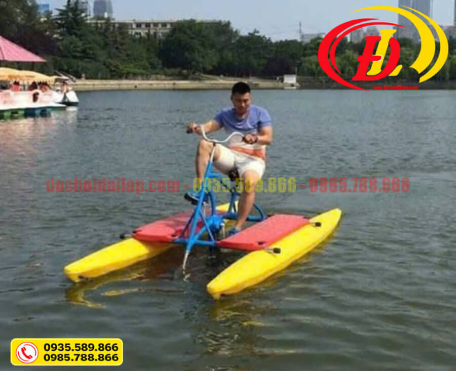Thiên nga đạp nước 1 người