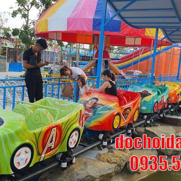 Tàu lửa điện mẫu số 006