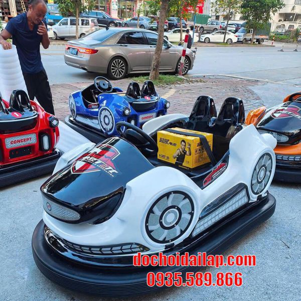 Xe điện đụng mẫu số 016