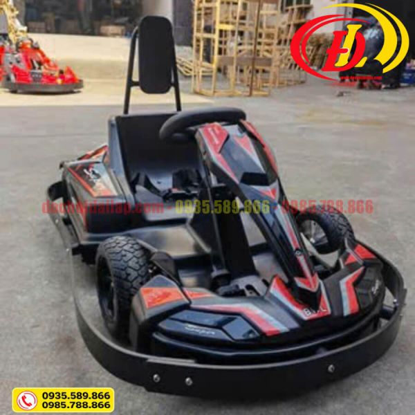 Xe điện đụng kart màu đen đỏ
